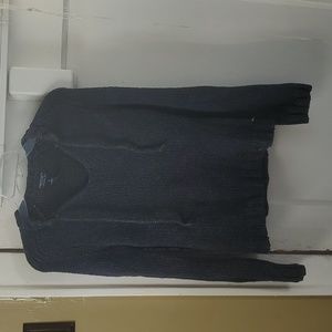 American Eagle Sweater Size Medium.